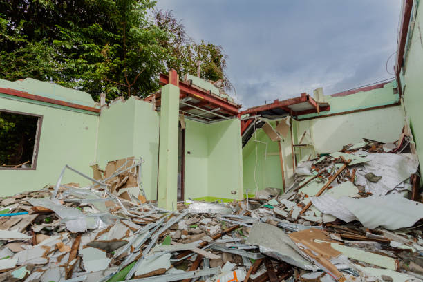istock Demolition of buildings 871797862