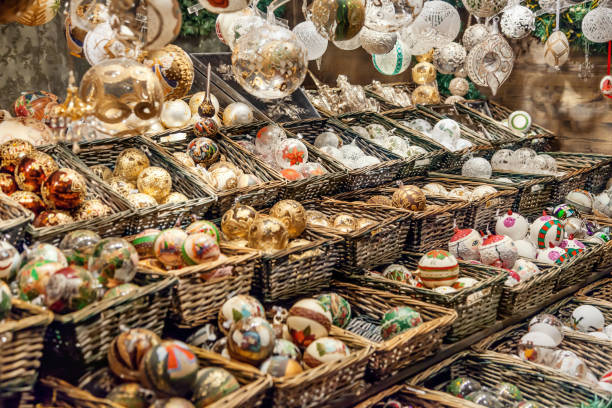 istock Christmas decorations on the market in Vienna 871797912