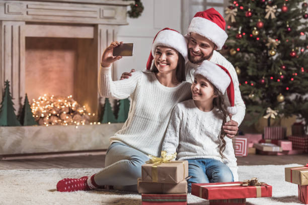 istock Family celebrating New Year 871801080