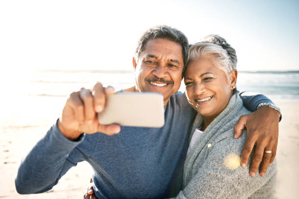 istock Selfies by the sea 871951946
