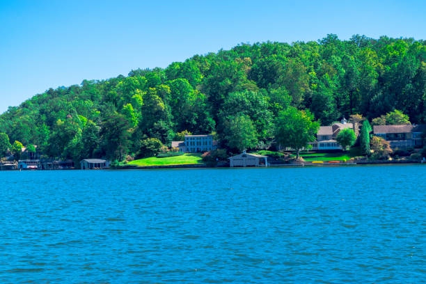 istock Lake Lure - North Carolina 871966472