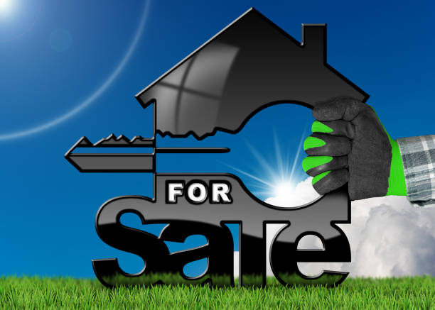 Real Estate Agent gives family keys to new home