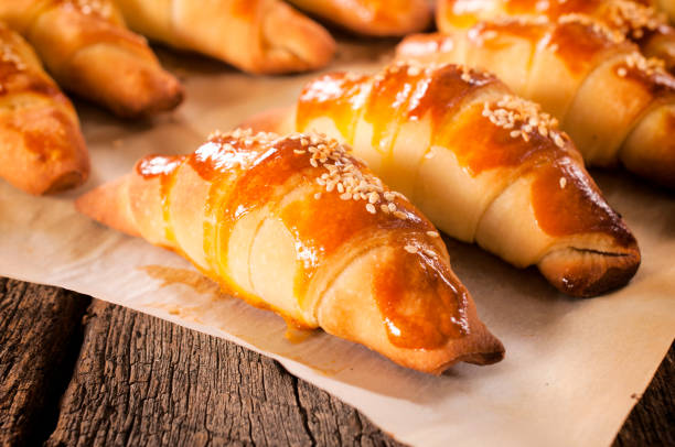 istock Golden croissants 872048994
