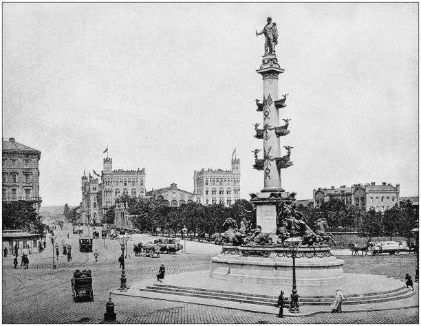 istock Antique photograph of World's famous sites: Vienna 872112382