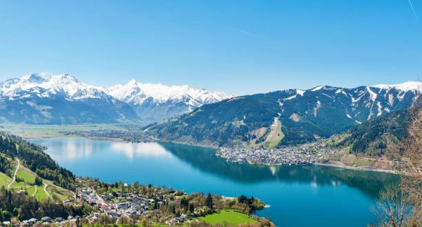 istock panorama view over Zell am See 872128364