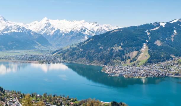 istock panorama view over Zell am See 872128518