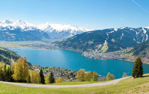 istock panorama view over Zell am See 872128812
