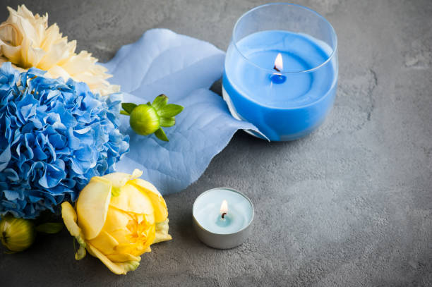 istock Yellow rose and blue hydrangea bouquet 872135748
