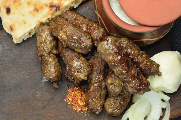 istock Kebab with Onions and Bun 872173604