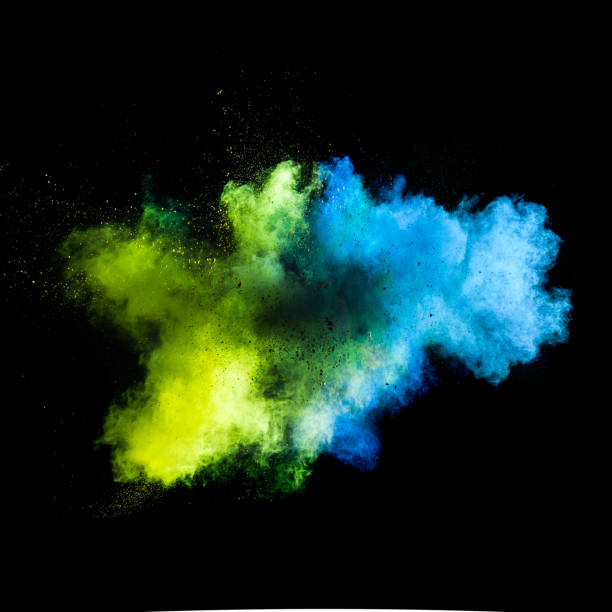 Freeze motion of colored dust explosion
