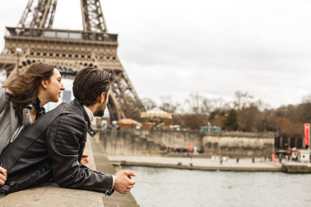 istock Relaxing by the Seine 872178410