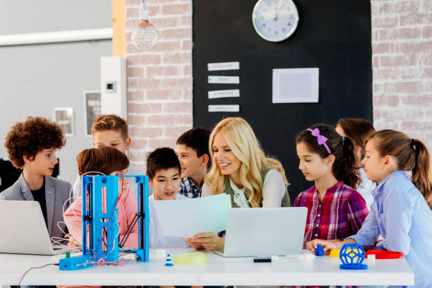 istock Kids Learning 3D Printing In School 872178848