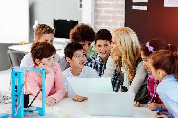 istock Kids Learning 3D Printing In School 872178936