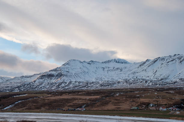 istock Mountain Kerling in Eyjafjordur Iceland 872186892
