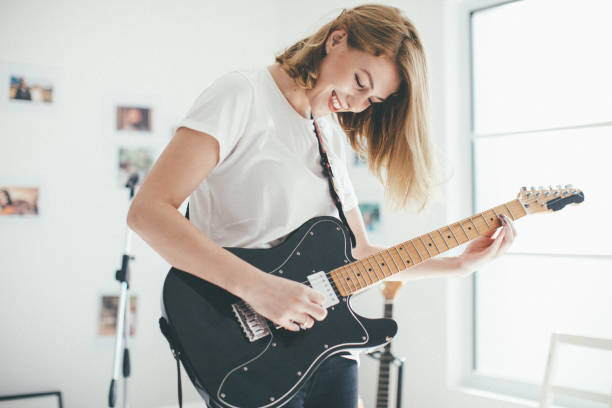 Girl guitarist