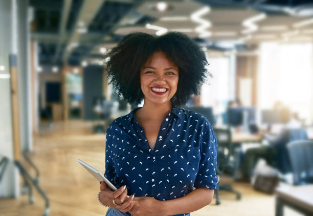 istock Her business all on one device, how convenient 872323896