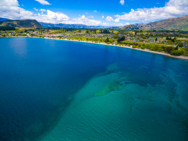 istock Aerial view of Lake Wanaka 872330618