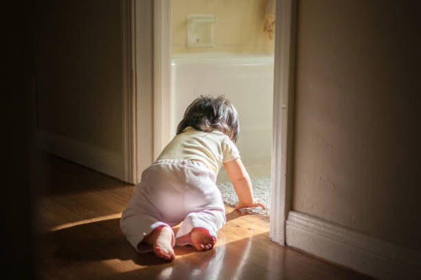Tunnel play for baby cognitive development