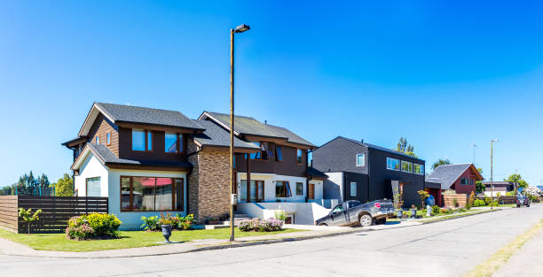 istock Neighborhood in Valdivia 872480784