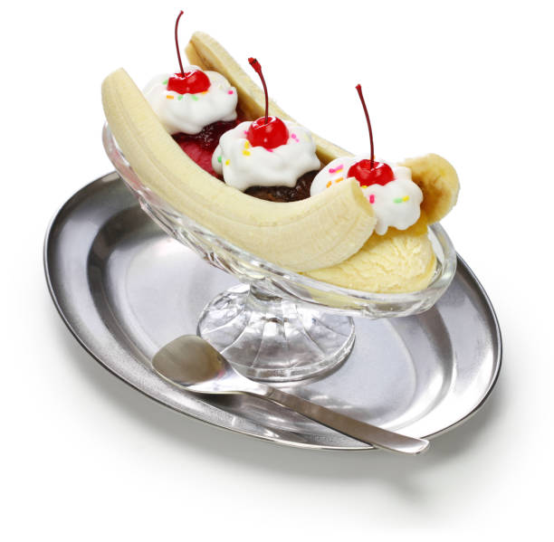 istock homemade banana split sundae, american dessert 872538694