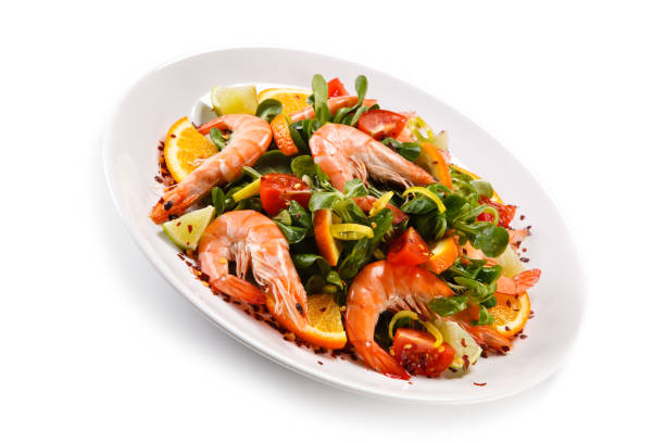 istock Shrimps with rice noodles and vegetables 872621930