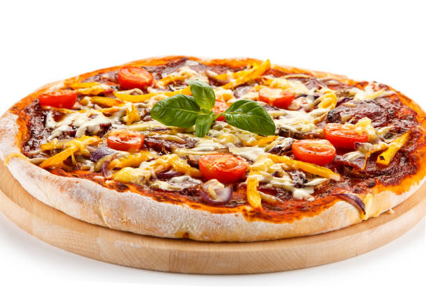 istock Pizza pepperoni with tomatoes, mushrooms and pepper 872624936