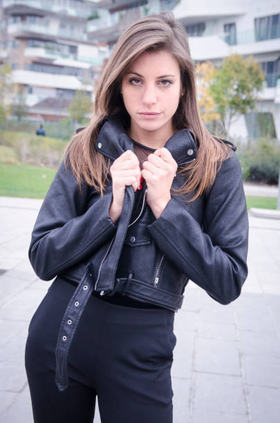 istock Girl Body closeup on ambient scenario 872628098