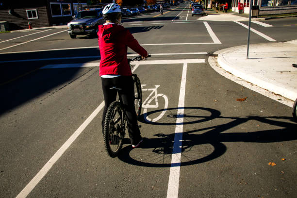 istock Woman Cycling to Work in Autumn 872652706
