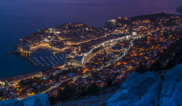 istock Aerial View of Dubrovnik at Night 872655682