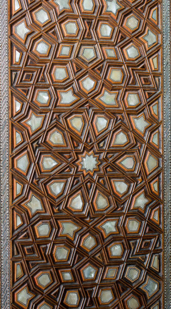 istock Ottoman  art with geometric patterns on wood 872691424
