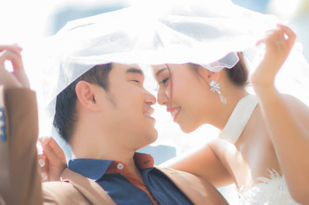 istock Pre-wedding concept : Couples showing love and happy to get married. 872757178