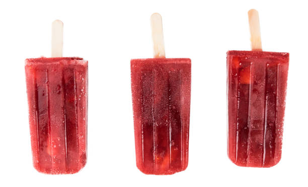 istock Strawberry Popsicles isolated on white background 872783480