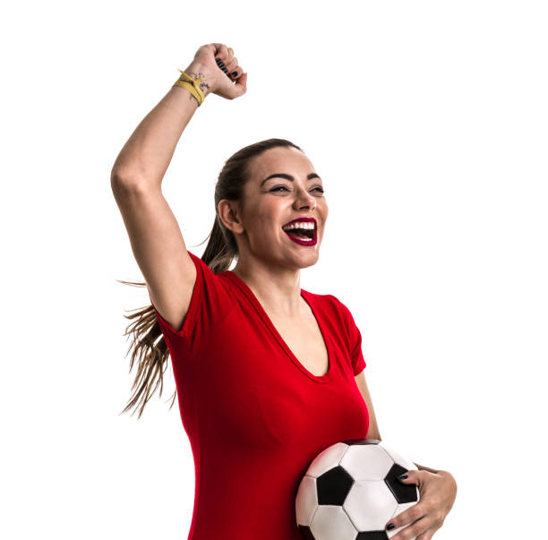 femme de foot sur l’uniforme rouge isolé sur fond blanc - latin american and hispanic ethnicity isolated on white happiness cheerful photos et images de collection