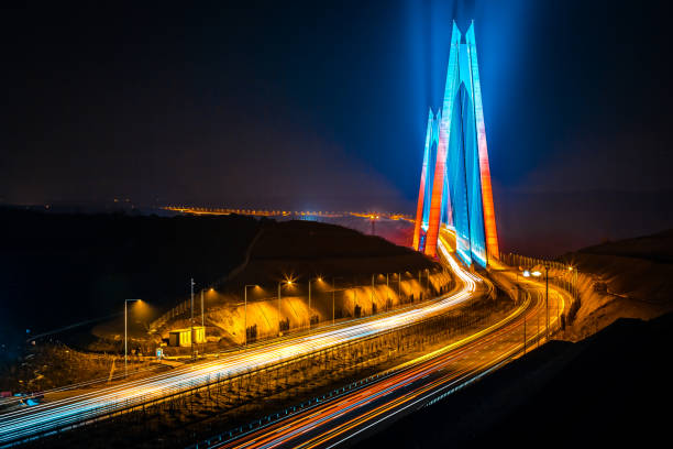 yavuz sultan selim bridge, stambuł, turcja - city mega night built structure zdjęcia i obrazy z banku zdjęć