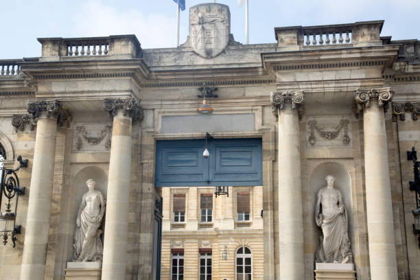 istock City Hall; Bordeaux 872858508