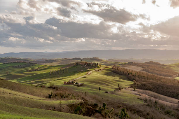 istock colors of the Tuscan hills 872865802