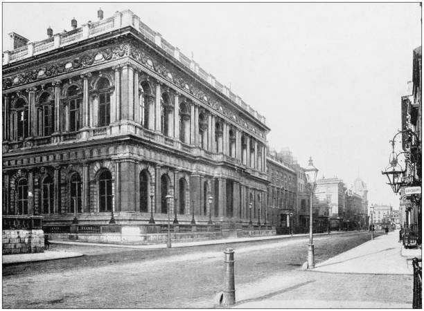 istock Antique photograph of London: Pall Mall 872882286