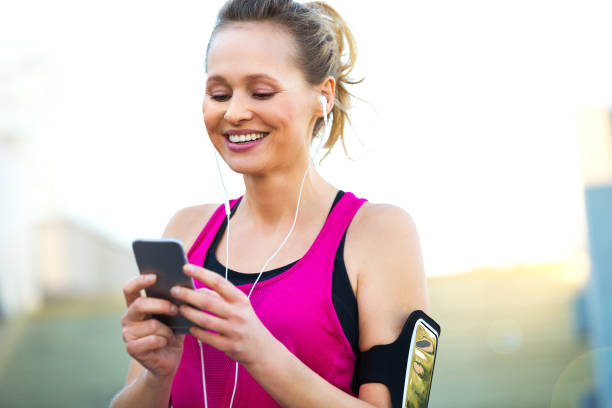 istock Woman running in urban area 872891728