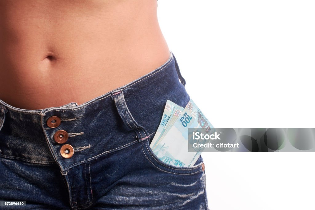 modbydeligt Forestående Kviksølv Woman Wearing Jeans Shorts With Brazilian Money Stock Photo - Download  Image Now - Adult, Adults Only, Arts Culture and Entertainment - iStock