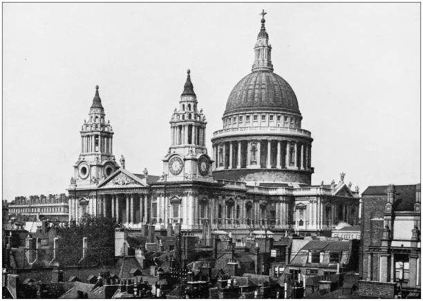 istock Antique photograph of London: St Paul's Cathedral 872902838