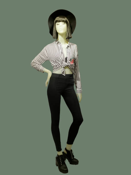istock Full-length female mannequin 872969574