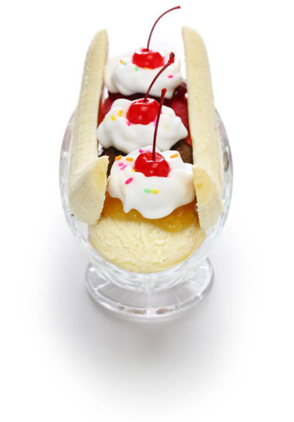 istock homemade banana split sundae 873097254