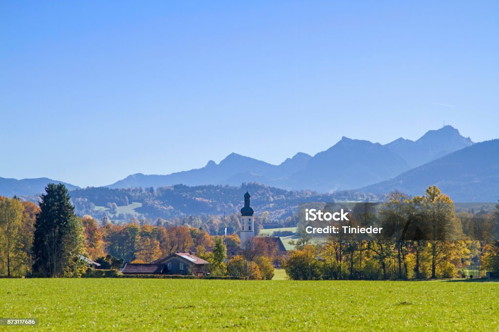 Dorf Wand in Oberbayern - Lizenzfrei Gebirge Stock-Foto