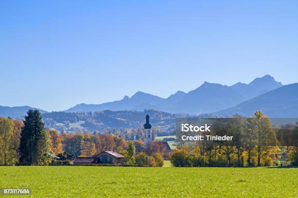 Dorf Wand In Oberbayern Stockfoto und mehr Bilder von Gebirge - Gebirge, Oberbayern, Wendelstein