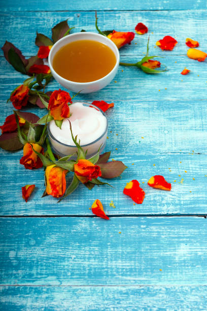istock Cleaning gel and moisturizer 873169790