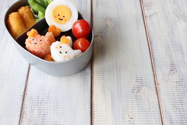 istock Lunch of rabbit and the moon 873204150