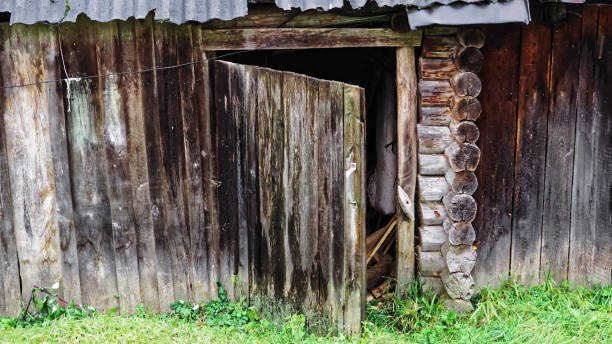 istock Old abandoned wooden house 873215260