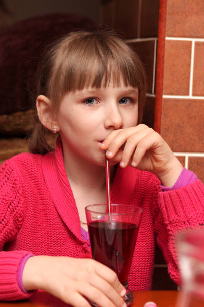istock Girl at restaurant 873333684
