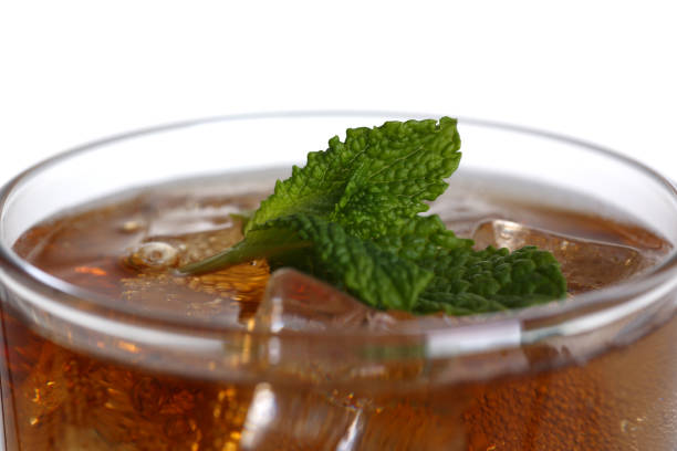 istock Cocktail whiskey cola with ice 873397394