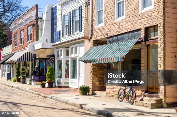 Traditional American Stores Along A Cobble Street Stock Photo - Download Image Now - City Street, Store, Maryland - US State